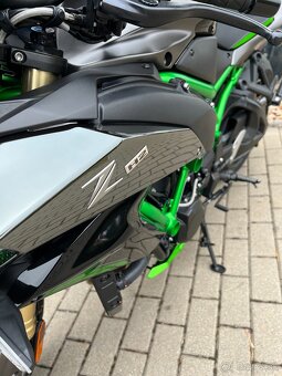 Kawasaki ZH2 SE - 200 koní, Brembo, el. podvozok - akcia - 4