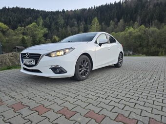 Mazda 3 - 4