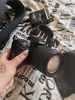 Zrkadlovka Nikon - 4
