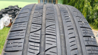 Celorčné pneu 275/45 R20 --- PIRELLI - 4