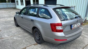 ŠKODA OCTAVIA 1,6 TDI 77KW,ROK 12/2013,NAJ 349TKM,KLIMA,DOHO - 4