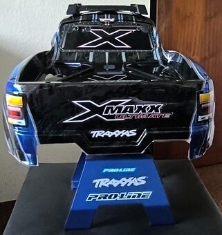Predám originál karosériu Traxxas Xmaxx Ultimate - 4