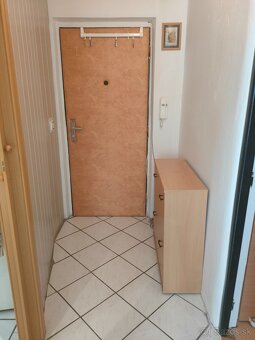 2 izb. byt na prenájom - 4