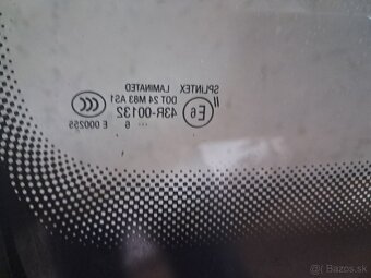 Čelné sklo Škoda Octavia 1 s držiakom zrkadla - 4