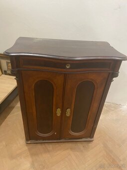 Starožitna skrinka - 4