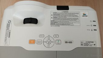 Predám funkčný projektor  Epson EB-420 - 4