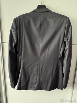 Pánsky sivý oblek - 4