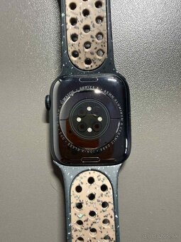 Apple Watch Series 8 45mm GPS - 4