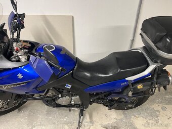 Suzuki V-STROM DL650 - 4