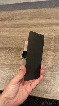 Tmavé ochranné sklo - 4