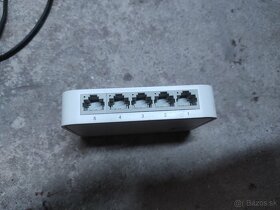 Rôzne veci - Korčule, Kompresory, switch, atď. - 4