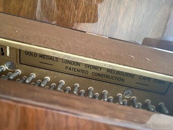 Pianino/ klavír zn. Weinbach - 4