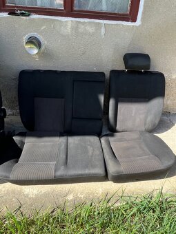 Na predaj pološportové sedačky VW Golf 4 - 4