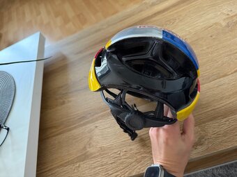 RedBull Abus prilba TOP Stav - 4