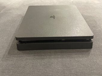 PS4 slim 1T+ Hry - 4