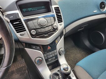 Chevrolet Cruze 1.6 91kW - 4