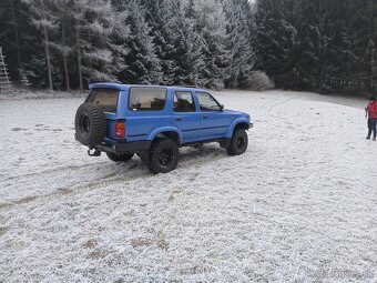 Toyota Hilux Surf - 4