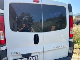 Predam Opel Vivaro 1.9 - 4