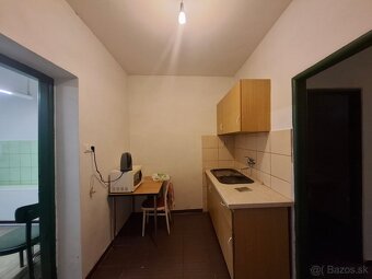 OBCHODNÉ PRIESTORY, BYTČA, NA PREDAJ - 4