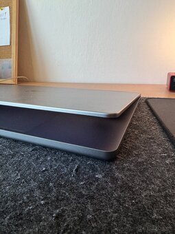 MacBook Pro 16" M2 PRO | poškodené sklápanie - 4