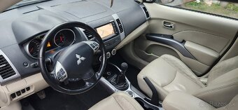 Mitsubishi Outlander 2.2, nafta - 4