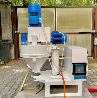 BTH 41 vertikálny baliaci stroj - 4