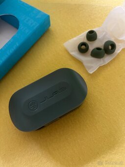Bluetooth sluchatka JLAB - 4