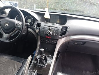 Honda Accord - 4