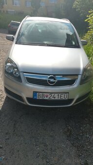 Zafira - 4