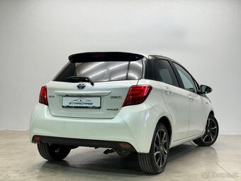 Toyota Yaris 1.5 HSD Hybrid Selection E-CVT - 4