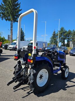 Malotraktor Tauros ZX25a 4x4 - 4