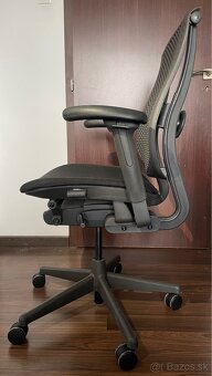 Ergonomická kancelárska stolička Herman Miller Celle - 4