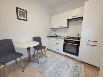 NA PREDAJ - 1 izbový byt pri Astorke, ulica Južná trieda - 4