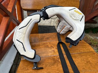 Leatt Barace nákrčník- krčny chránič - 4