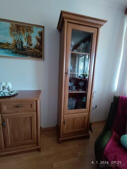 Obývacia zostava a stolík - 4