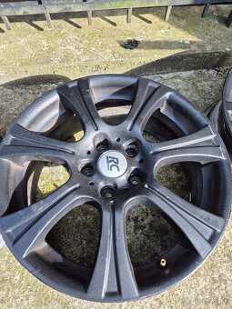 Elektróny r17 ET37 7Jx17 5x112 - 4