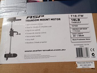 Predám Watersnake motor 18lbs/12v . - 4