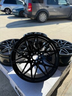 5x112 R20 nové - 4
