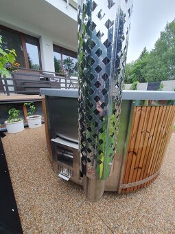 Okrúhla akrylátová vírivka ECO - 4