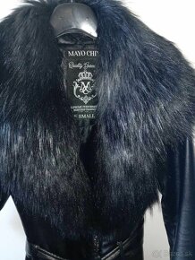 Dámsky čierny koženkový kabát MAYO CHIX - veľkosť S - 4
