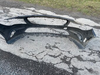 Predám nárazník na Mercedes cla - 4