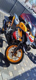 Honda CBR 250R - 4