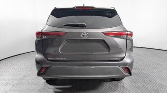 2021 TOYOTA HIGHLANDER XLE AWD 3.5V6 - 4
