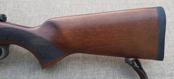 Guľovnica opakovacia CZ 557 - 4