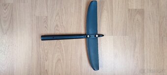 Predám krídlo Starboard Foil Tail Wing Razr 250 s nadstavcom - 4
