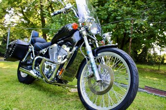Suzuki Intruder 800 - 4