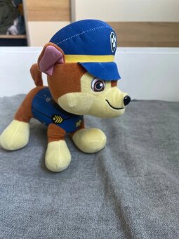 Paw Patrol – Chase plyšák cca 20 cm (mierne poškodený) - 4
