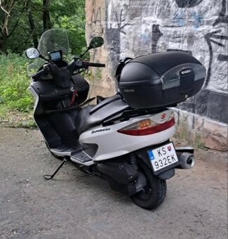 Suzuki Burgman 125 TOP stav - 4