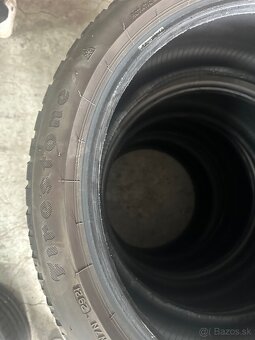 Predám zimné pneu 235/40R19 - 4