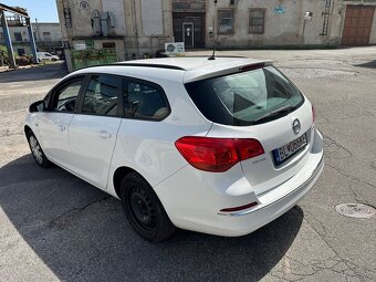 Opel Astra J r.v2015 1.6 d - 4